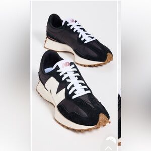 New Balance 327 Athletic Sneakers in Black and White size US 9.5
